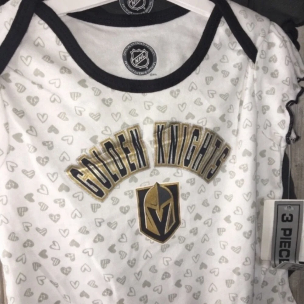 NHL Vegas Golden Knights Baby 3 Piece Onesie Set 18M NWT Hockey Outfit